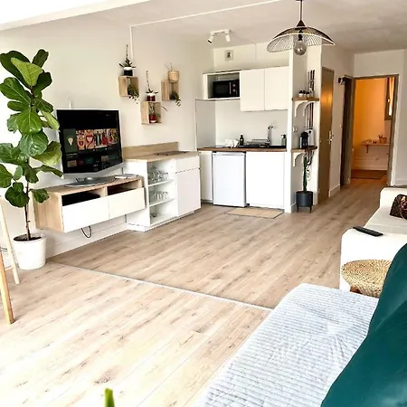 Apartment Le Sud Et Piscine Gassin